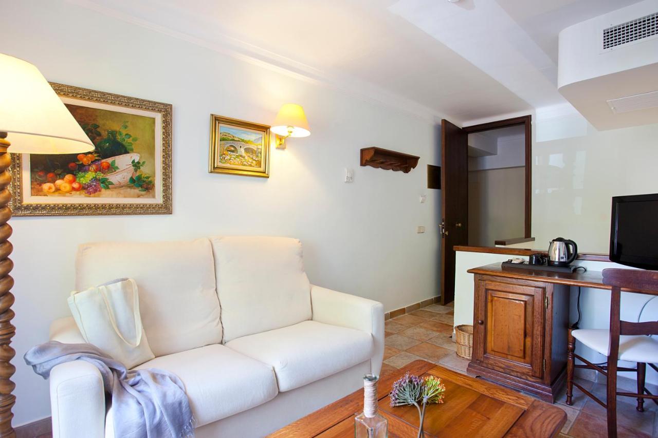 Hotel Cala Sant Vicenc - Adults Only Cala de Sant Vicenc 외부 사진